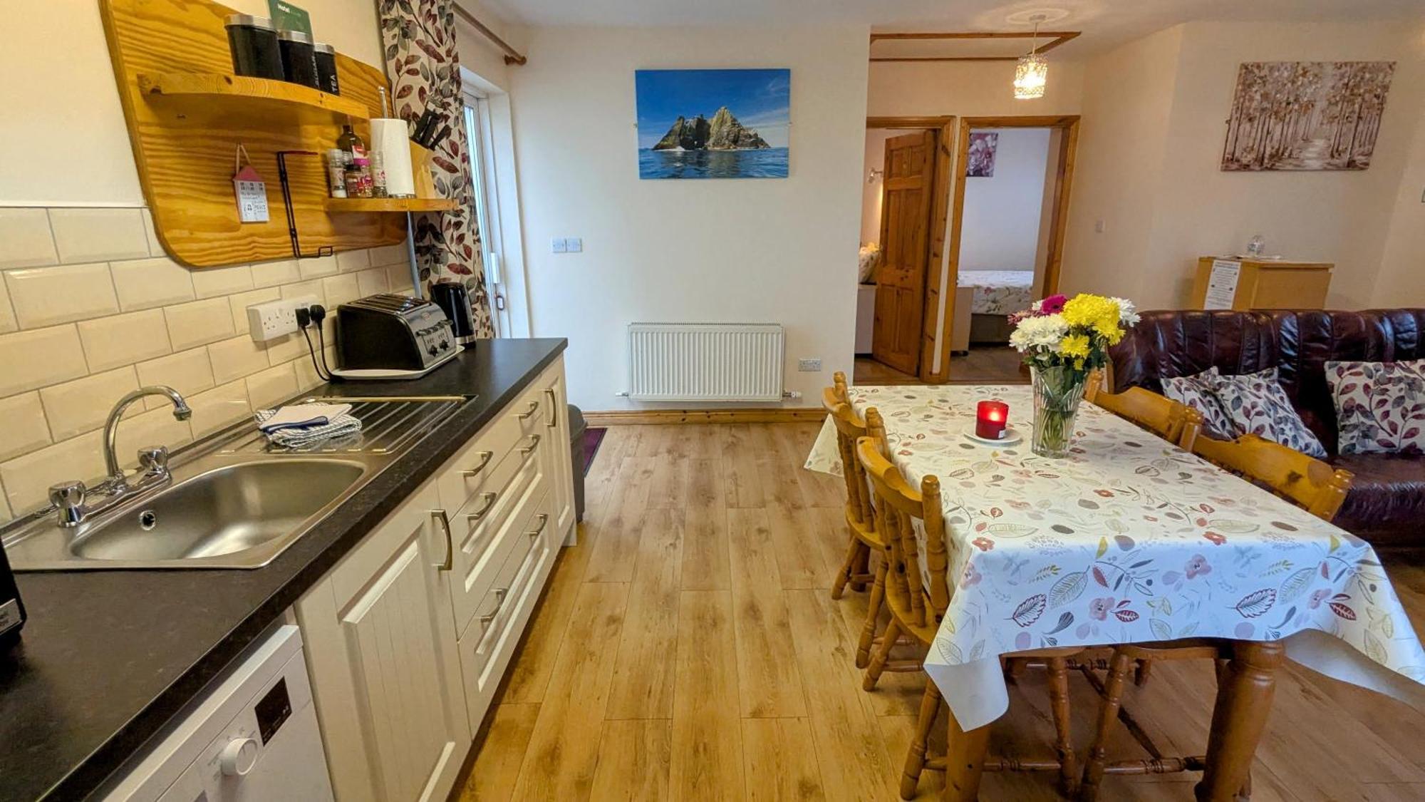 Skellig View Sunset Cliffs View Apartment Portmagee Exteriér fotografie